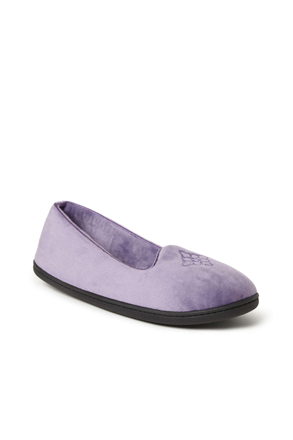 lavendar closed-back slipper