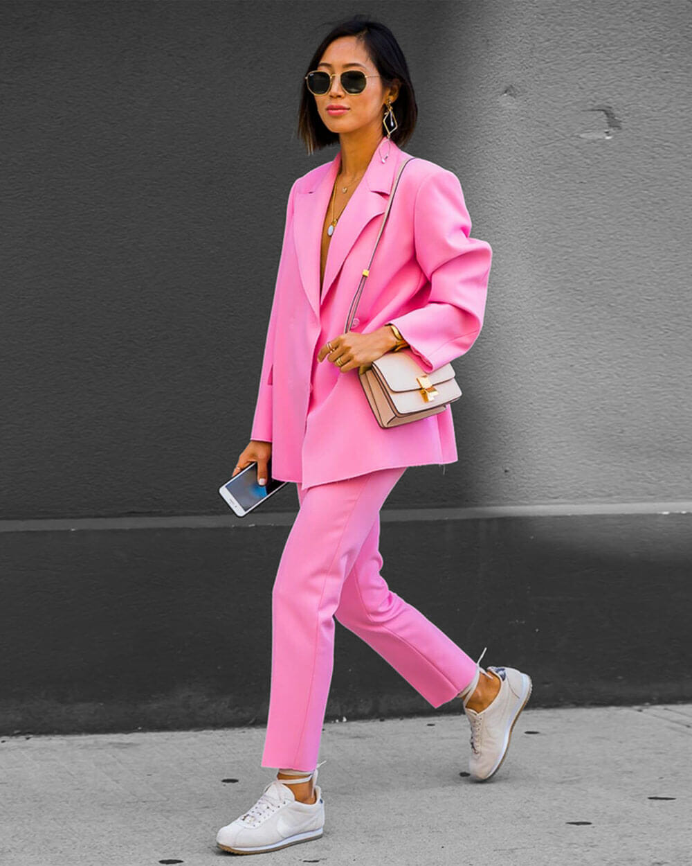 Bubblegum Pink fashion trend 2022
