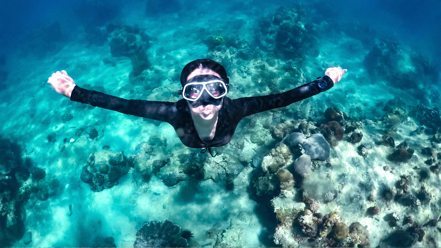 Sanya’s Houhai Bay is a hotspot for surfing and other water sports.