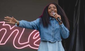 Rappers anonymous … Noname performs onstage in Texas.