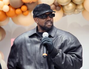 LOS ANGELES, CALIFORNIA - NOVEMBER 24: Kanye West attends the Los Angeles Mission's Annual Thanksgiving event at the Los Angeles Mission on November 24, 2021 in Los Angeles, California. (Photo by David Livingston/Getty Images)