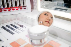 Korean Beauty Giants Lose More Momentum in China