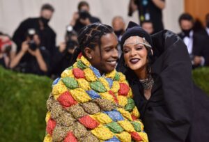 Rihanna Is Pregnant And Showed Off Her Baby Bump With A$AP Rocky