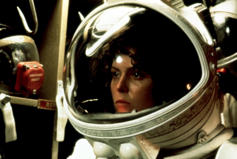 ALIEN, Sigourney Weaver, 1979 TM and Copyright © 20th Century Fox Film Corp. All rights reserved. Courtesy: Everett Collection.