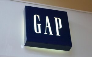 Gap Expects Strong Earnings as Apparel Demand Rebounds, Shares Jump
