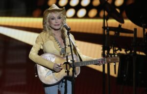 Rock & Roll Hall of Fame defends Dolly Parton nomination