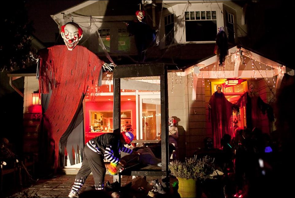 Evil Clowns Halloween Decor