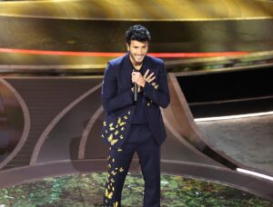 Sebastián Yatra sings "Dos Oruguitas" from “Encanto” at the 2022 Oscars