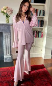Eiza Gonzalez shows her support for Ukraine wearing a pink stylish outfit