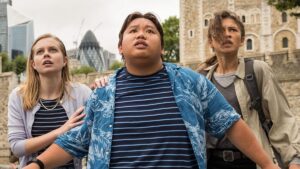 Betty and MJ stand behind Ned in Far From Home