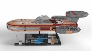 Here is Lego’s ultimate version of Luke Skywalker’s X-34 Star Wars Landspeeder