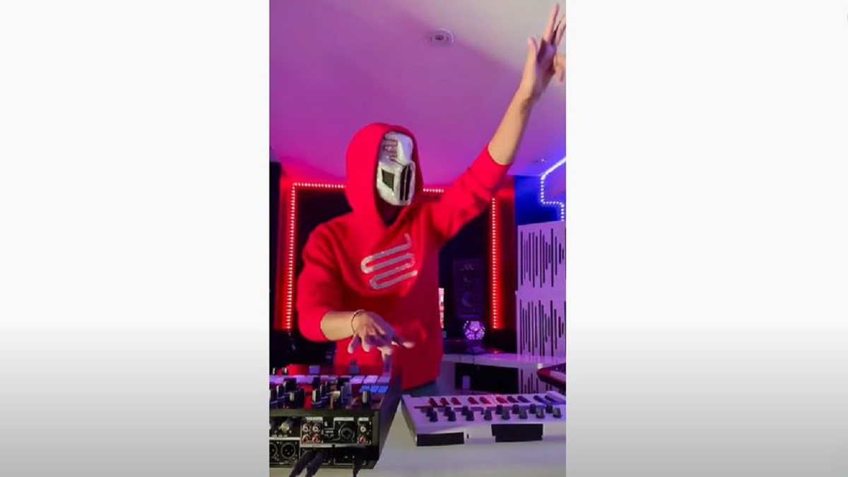 Masked DJ SickickMusic spins on YouTube.