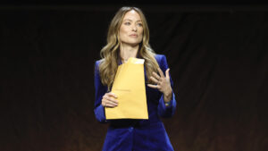 Olivia Wilde Served Custody Papers from Jason Sudeikis [UPDATED]