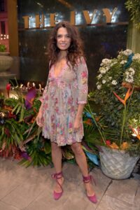 Jenny Powell in Bathing Suit Says "Embrace" — Celebwell
