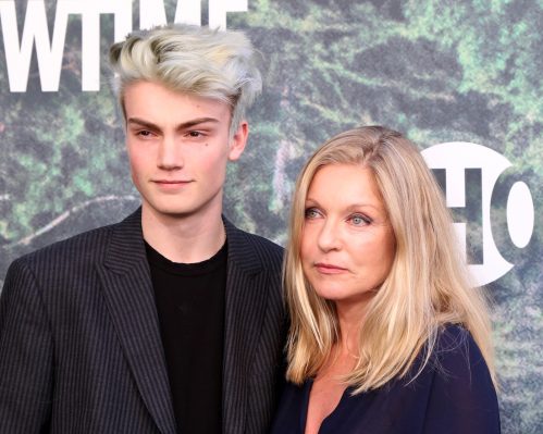 Elijah Diamond and Sheryl Lee at the premiere of 