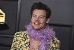 Watch James Corden and Harry Styles shoot a $300 music video