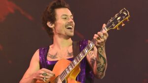 Harry Styles Scores Biggest Sales Week of 2022 With ‘Harry’s House’