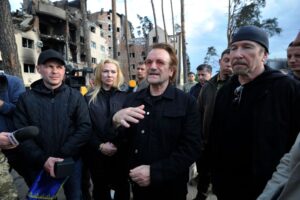 Bono and the Edge perform in Ukraine amid Russian invasion