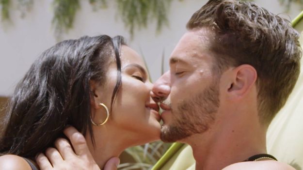 Here's How To Binge Ex On The Beach And Win Cold Hard Cash