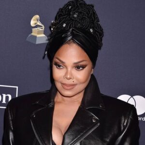 Janet Jackson makes surprise appearance to honour Mary J. Blige at Billboard Music Awards - Music News