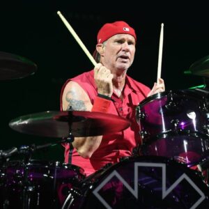 Red Hot Chili Peppers pay tribute to Taylor Hawkins at Jazz Fest - Music News
