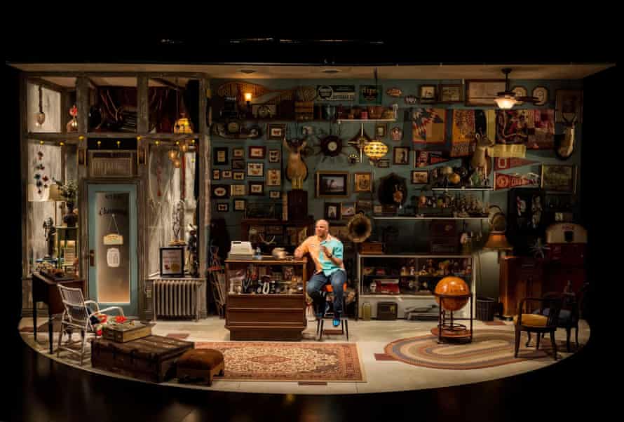 Glenn Davis in a cluttered front-room set in King James at the Mark Taper Forum, LA.