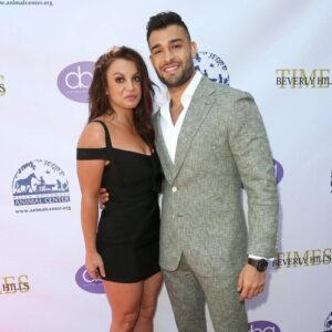 Britney Spears and Sam Asghari move into new home - Music News