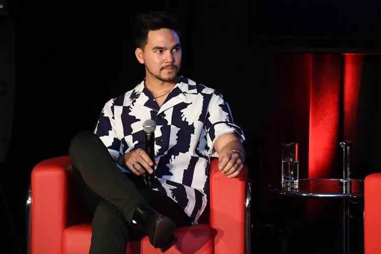 Singer and actor Taylor Shaw speaking at Canadian Music Week in Toronto on Friday (Photo: Grant W. Martin Photography and Dominic Chan)