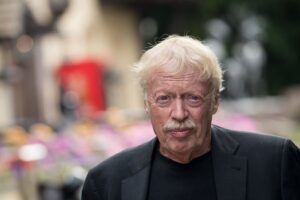 Could Nike's Phil Knight Really Buy The Trail Blazers?