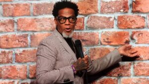 D.L. Hughley and Mo’Nique Continue to Rip Each Other Over Contract Dispute