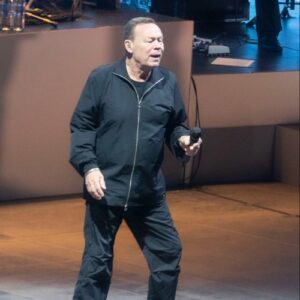 UB40 featuring Ali Campbell pay tribute to Astro at Hampton Court Palace Festival - Music News