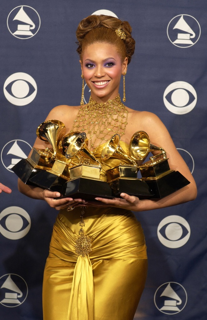 Beyoncé at the Grammys in 2004