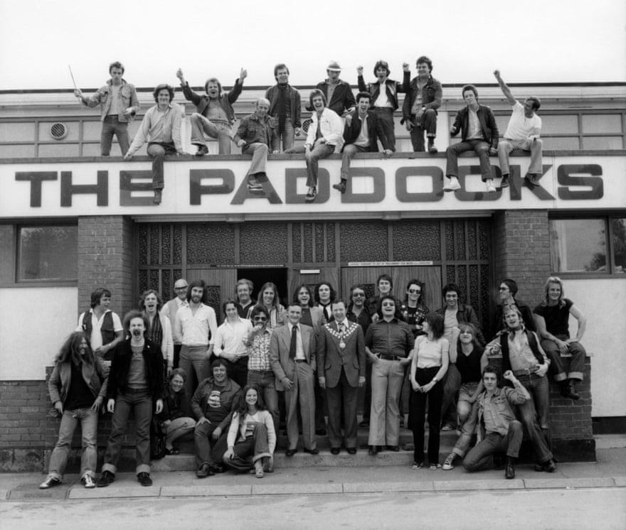 A photo taken on Canvey Island in 1977, featuring Eddie & The Hotrods and their manager Ed Hollis, Mark Hollis (his brother, later of Talk Talk), John B Sparks of Dr Feelgood, Mickey Jupp, Lew Lewis and the Kursaal Flyers.