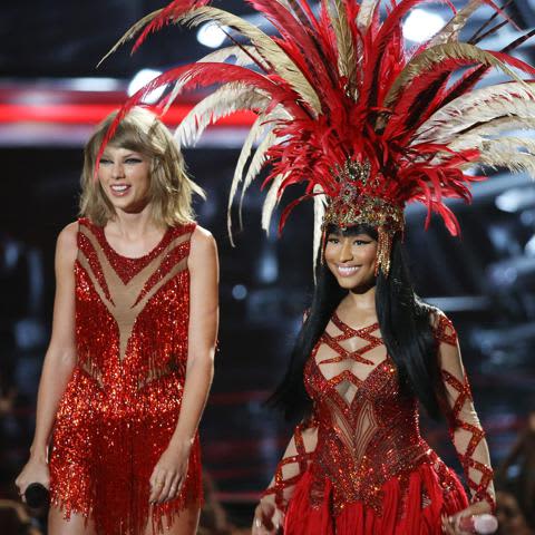 2015 MTV Video Music Awards - Show