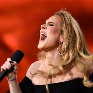 Adele stuns Hyde Park crowd for a second night - Music News