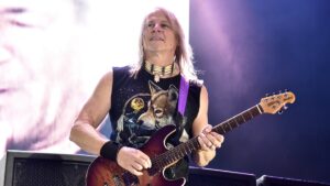 Guitarist Steve Morse Exits Deep Purple to Care for Ailing Wife