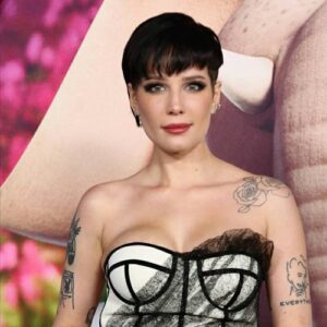 Halsey rewrote will during pregnancy after suffering three miscarriages - Music News