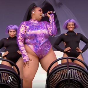 Lizzo: 'I was crying in the studio, writing songs about who I want to be' - Music News