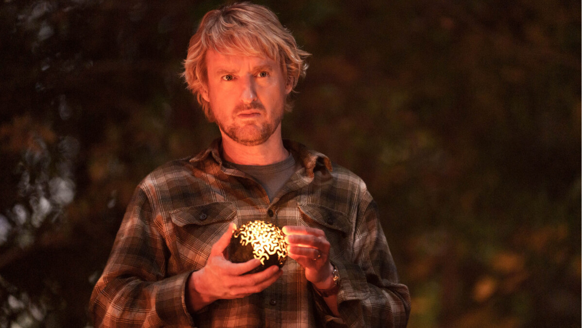 Owen Wilson in Paramount Pictures' Secret Headquarters holding a glowing ball