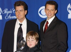 Charlie Sheen, Angus T. Jones, and Jon Cryer at the 2004 People's Choice Awards