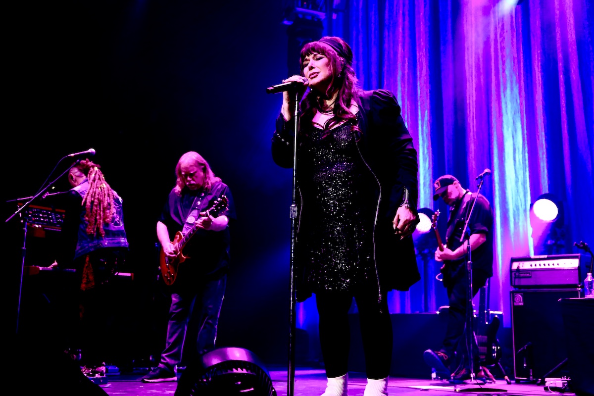 Ann Wilson with Warren Haynes 2