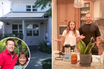 Jinger Duggar and husband  shade parents while giving fans a tour of $1M home