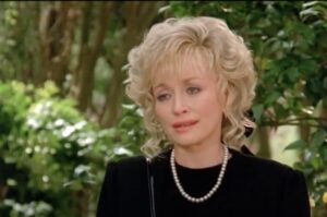 Dolly Parton Is An Emo Icon, And You Can't Tell Me Otherwise