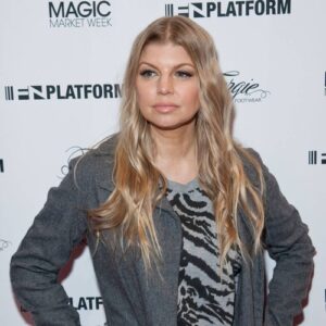 Fergie makes surprise appearance at 2022 MTV VMAs - Music News