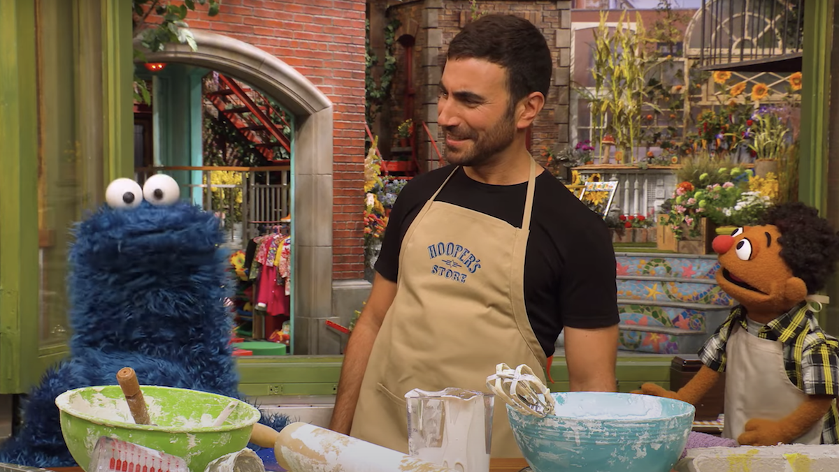 Ted Lasso's Brett Goldstein makes cookies with Cookie Monster and Tamir in Sesame Street
