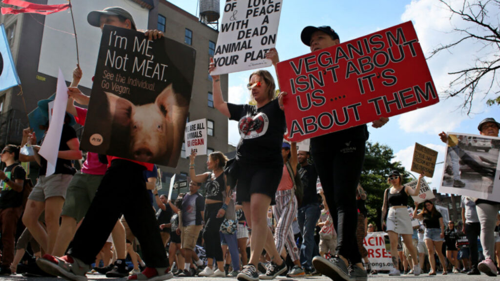 Man Eats Beef Kebab In Front Of Angry Animal Rights Activists, Hilarity Ensues