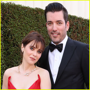 Zooey Deschanel & Jonathan Scott Celebrate Three Year Anniversary with Night Out at Magic Castle
