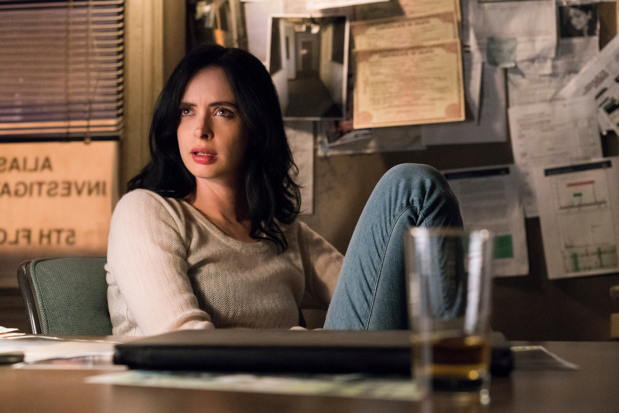 Review: 'Jessica Jones' Returns, Well Timed for the Time's Up Moment - The  New York Times