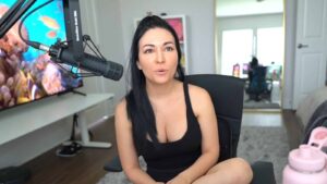 Alinity finally announces Twitch return after mysterious absence for months