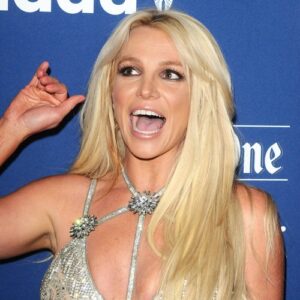 Britney Spears compares photoshoots from before and during conservatorship - Music News